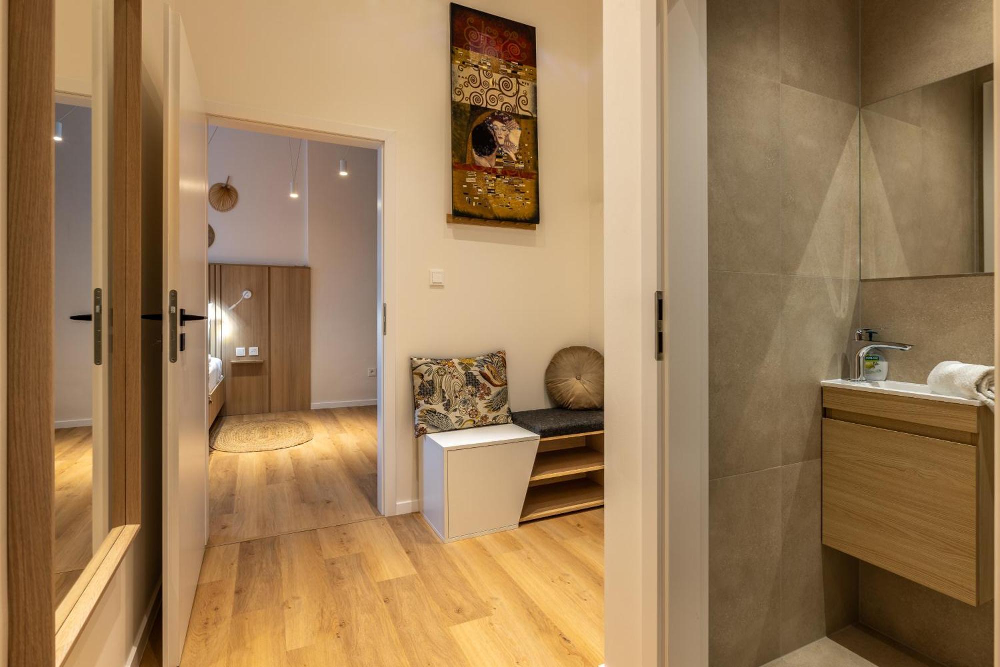 Boho Renovated Close To National Theather Prag